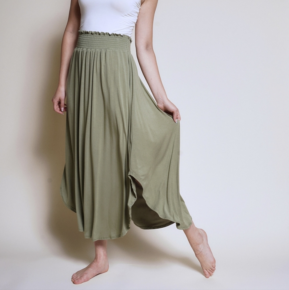 Sage Green Bamboo Women's Maxi Skirt, Smocked Waist EUC